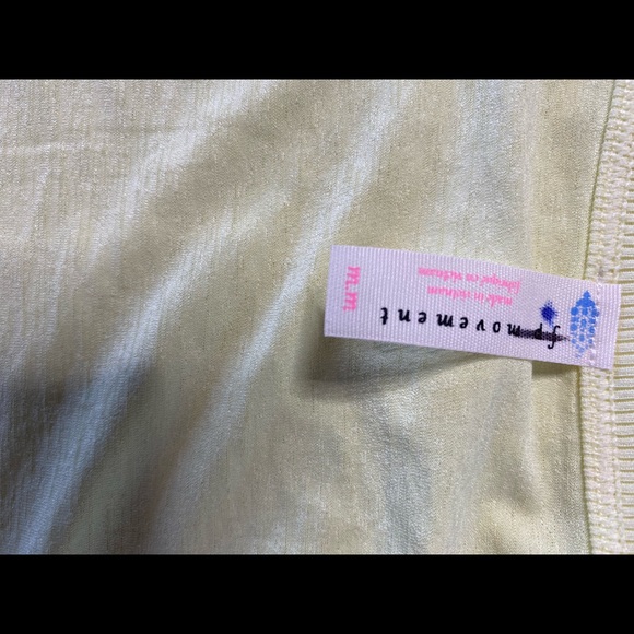 New without tags Free People Movement
Size Medium Crop top with side snaps - Picture 7 of 7